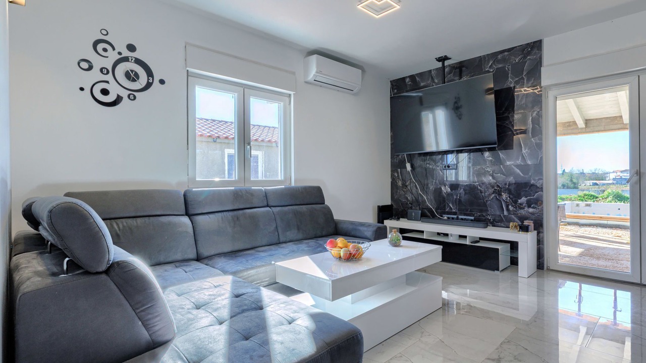 Photo of Livingroom in Skatari