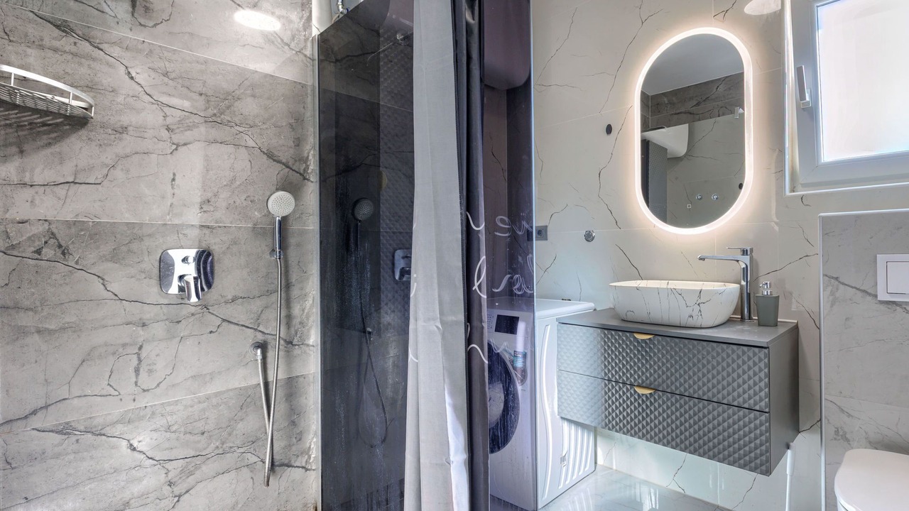 Photo of Bathroom in Skatari