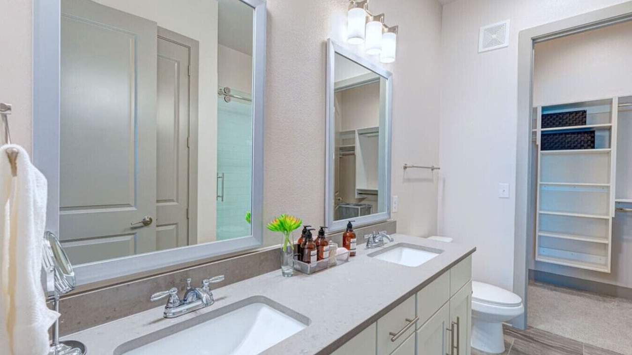 Photo of Bathroom in Las Colinas