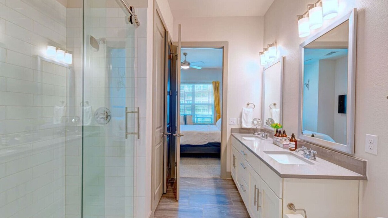 Photo of Bathroom in Las Colinas