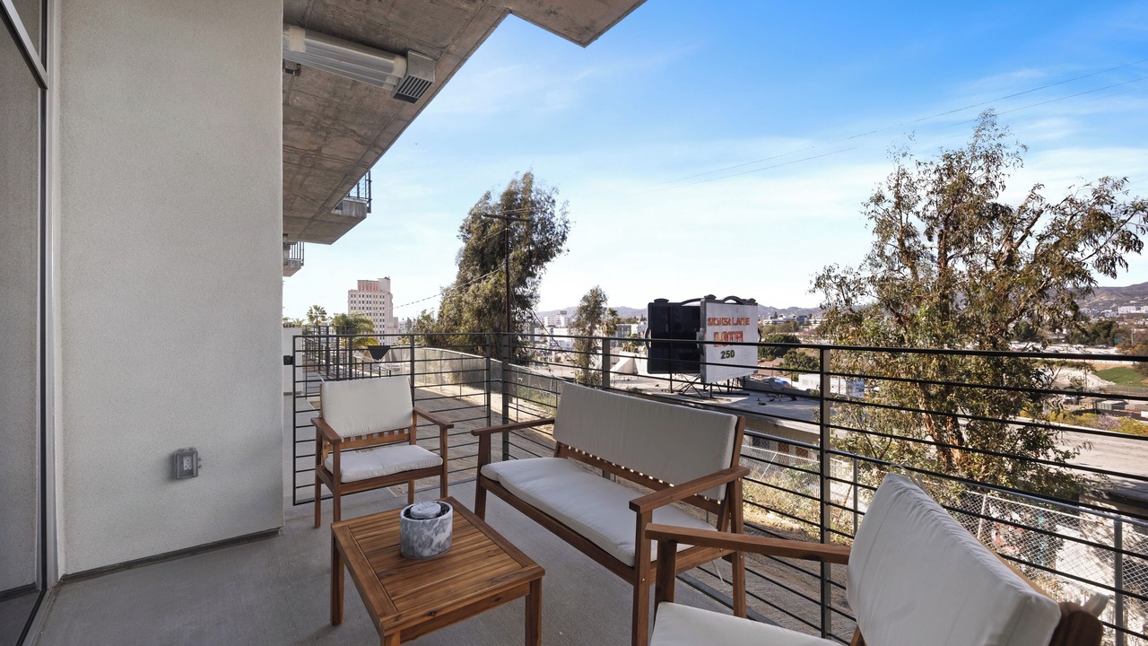 Photo of Patio Balcony in Rampart Village
