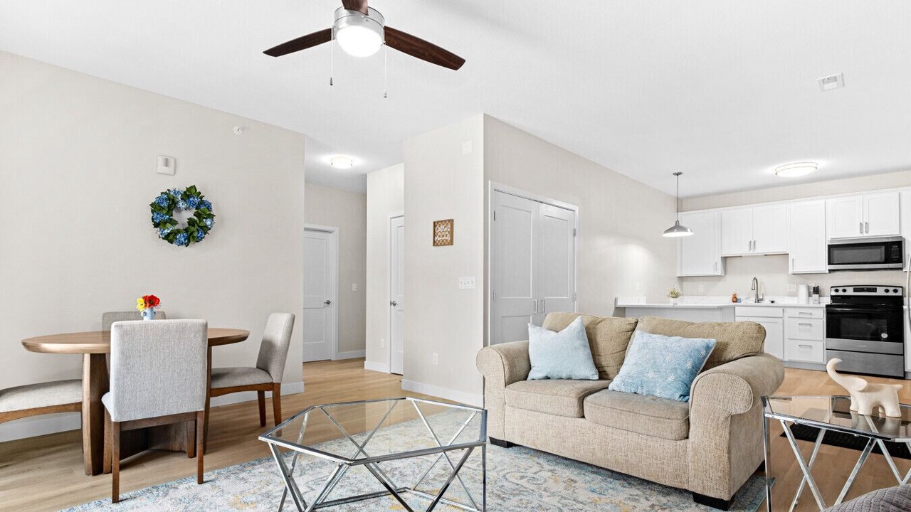Photo of Livingroom in Orange Prairie