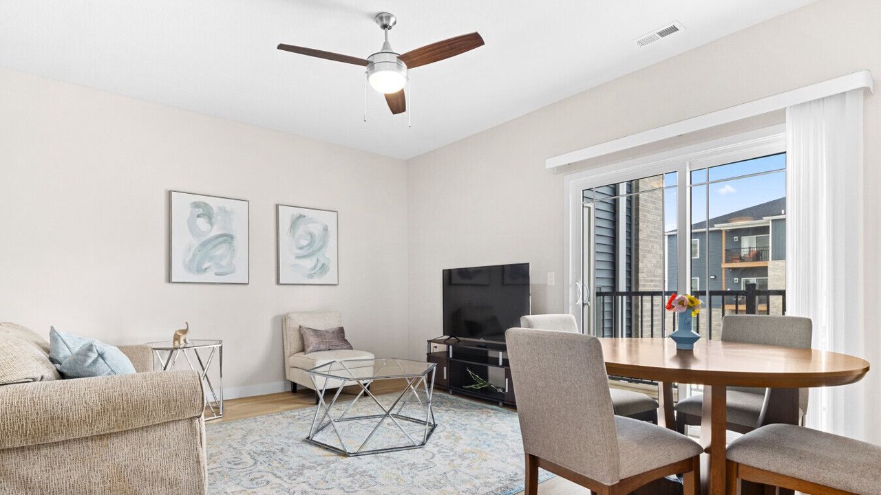 Photo of Livingroom in Orange Prairie