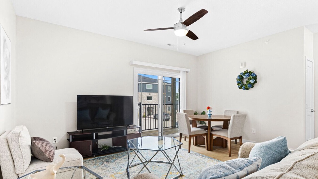 Photo of Livingroom in Orange Prairie