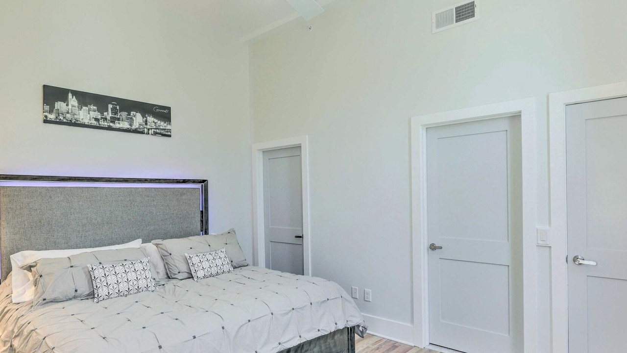 Photo of Bedroom in Central Business District