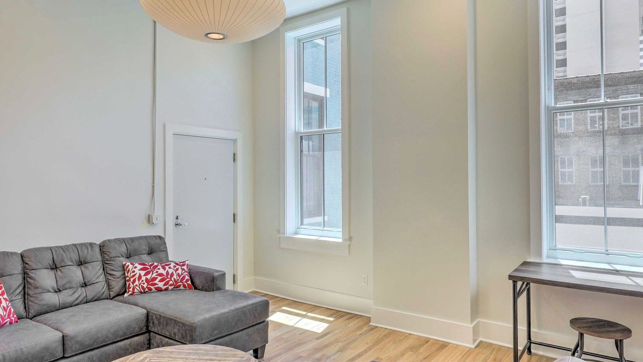 Photo of Livingroom in Central Business District