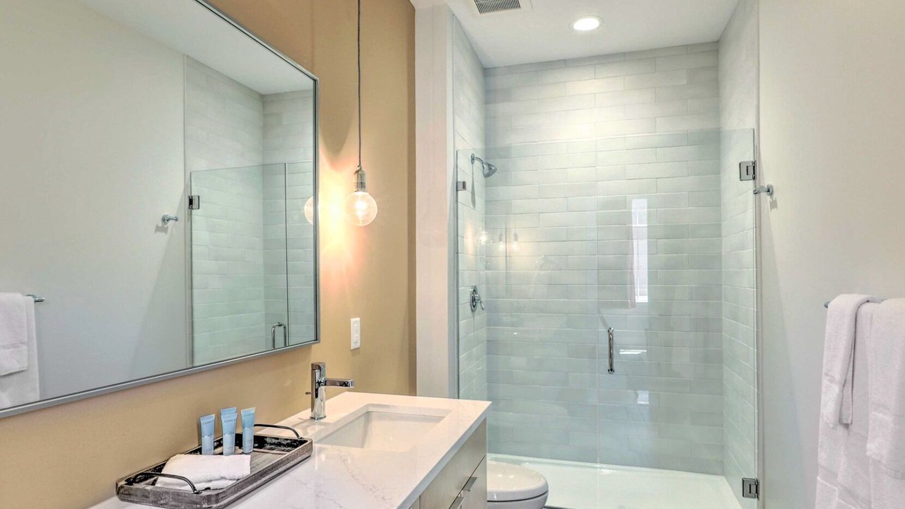 Photo of Bathroom in Central Business District