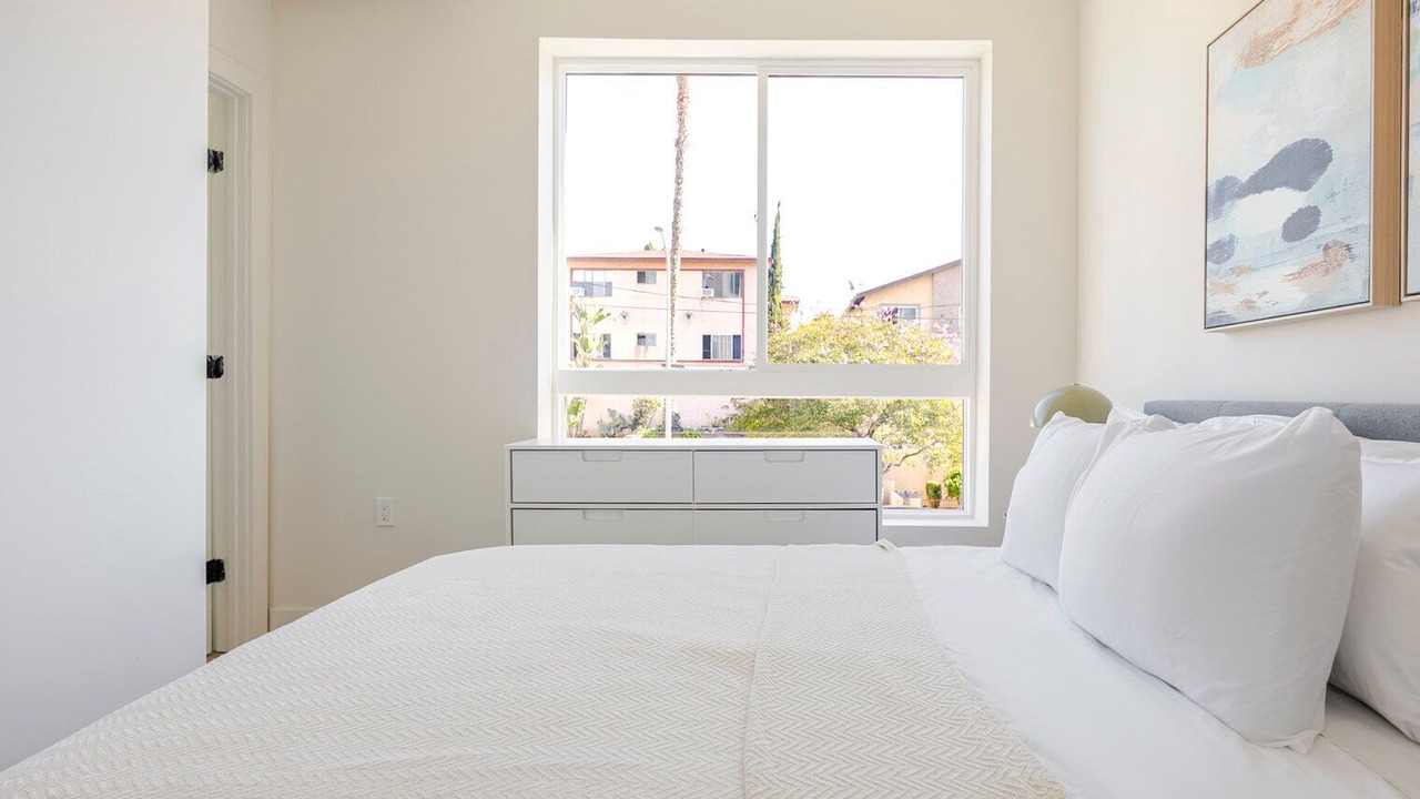 Photo of Bedroom in East Hollywood
