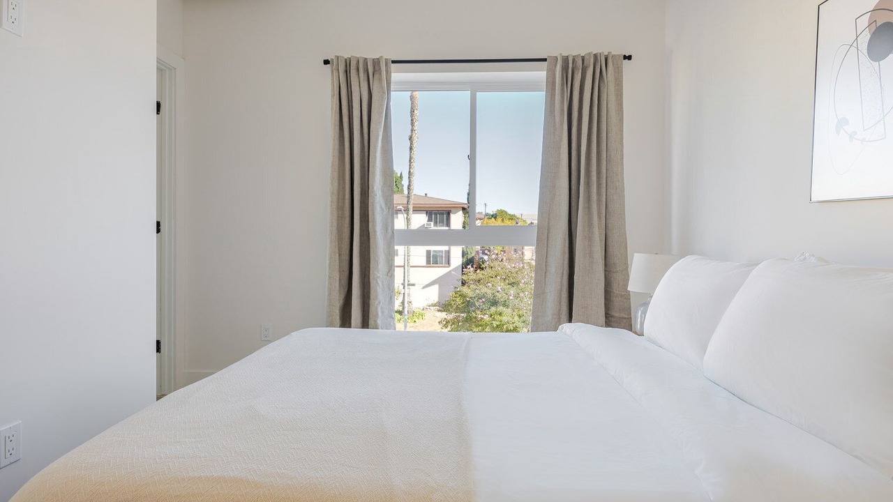 Photo of Bedroom in East Hollywood