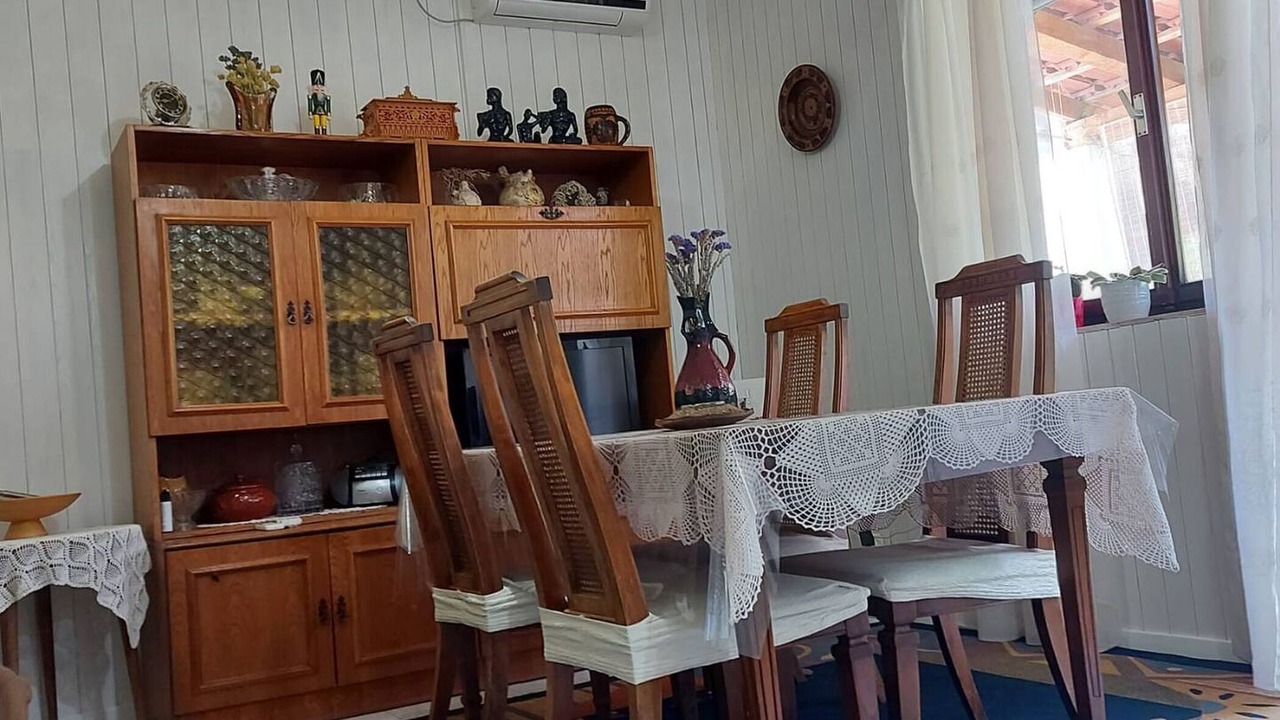 Photo of Others in Loviste