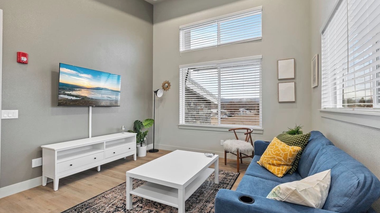 Photo of Livingroom in Old Town North