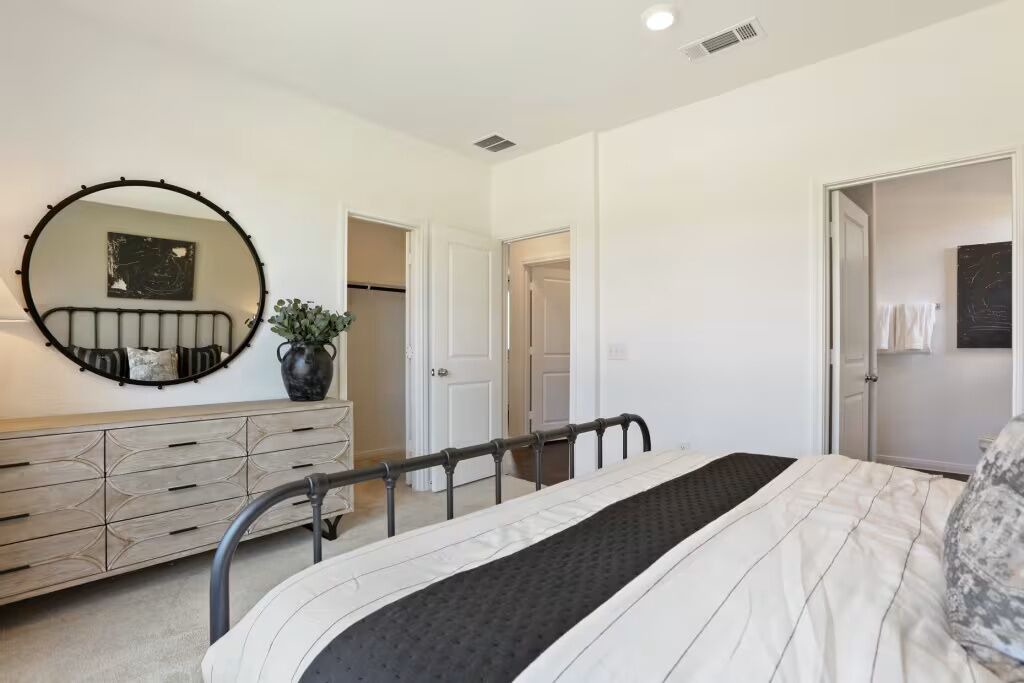 Photo of Bedroom in Porter