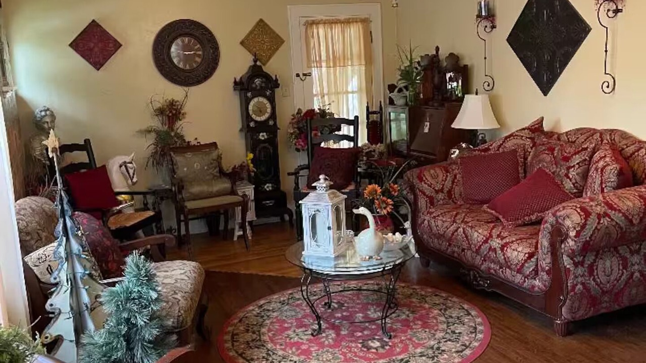 Photo of Livingroom in Elkhart