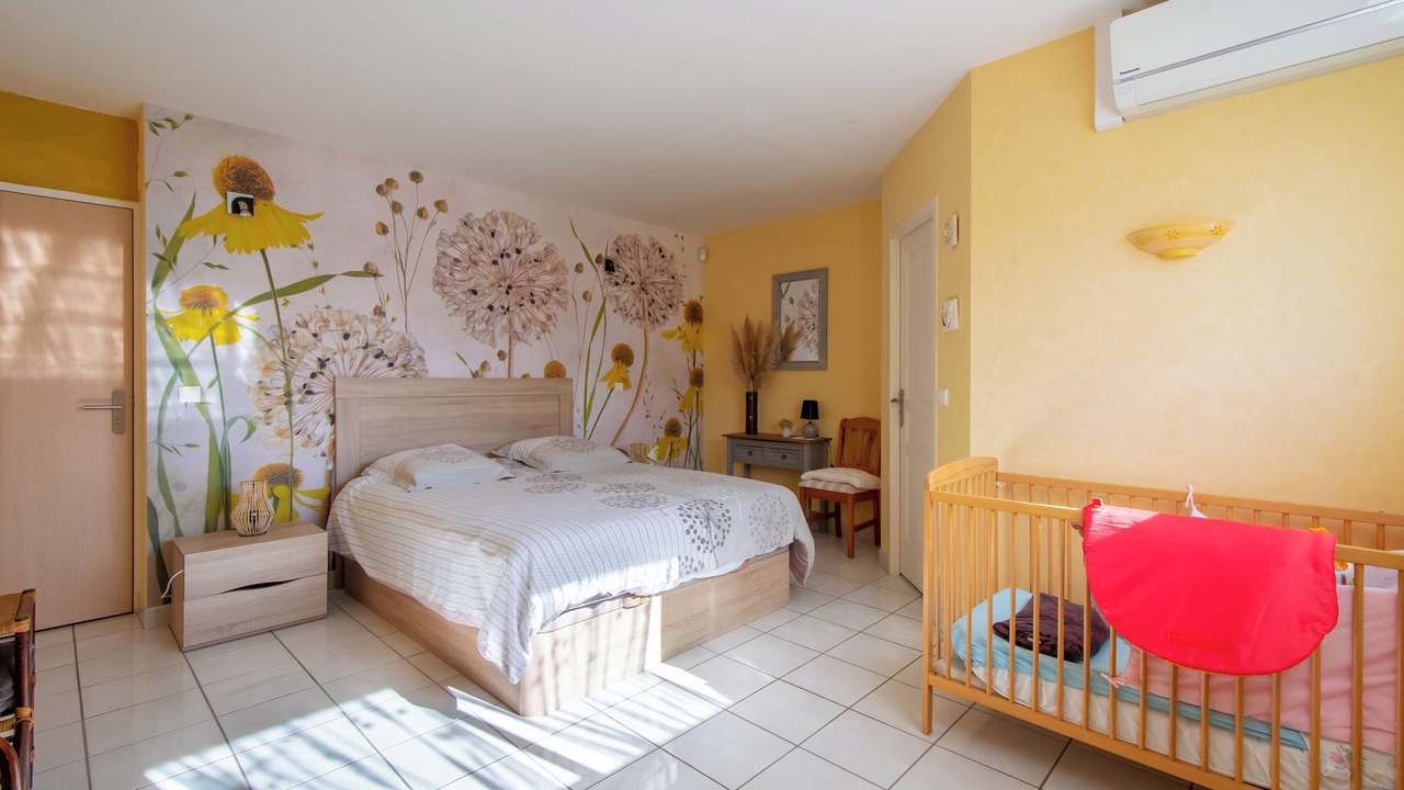 Photo of Bedroom in Montpeyroux