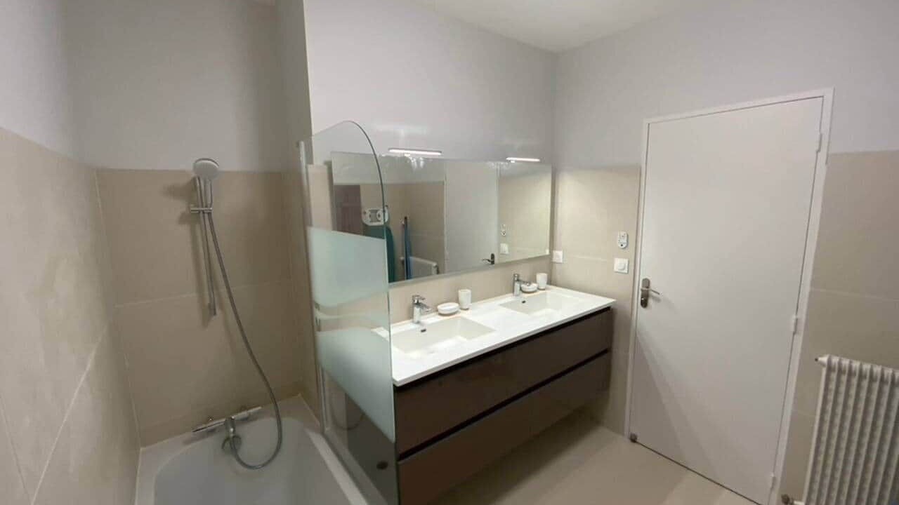 Photo of Bathroom in Pessac