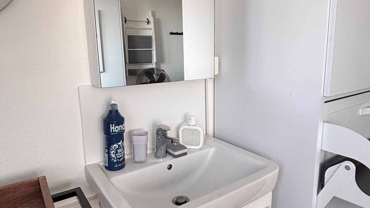 Photo of Bathroom in Pully