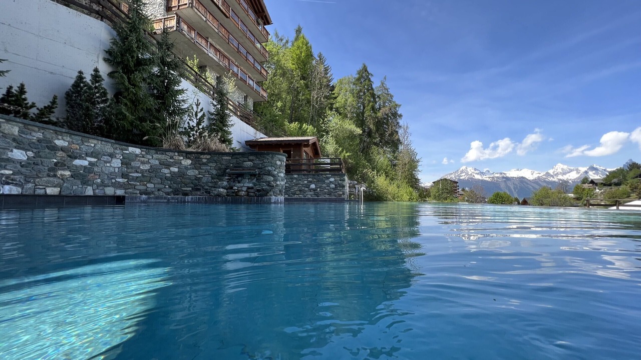 Photo of Outdoor in Saint-Pierre-de-Clages