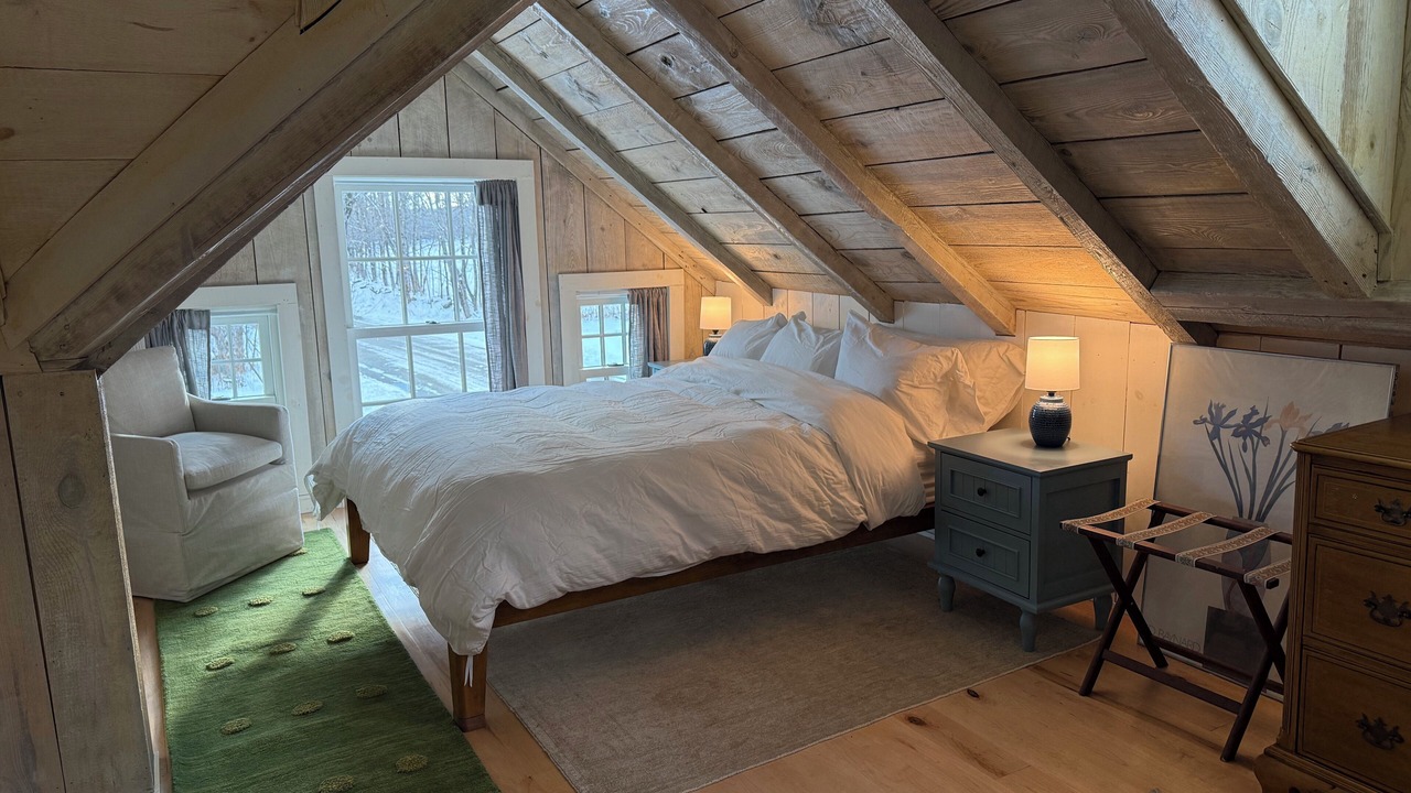 Photo of Bedroom in East Dover