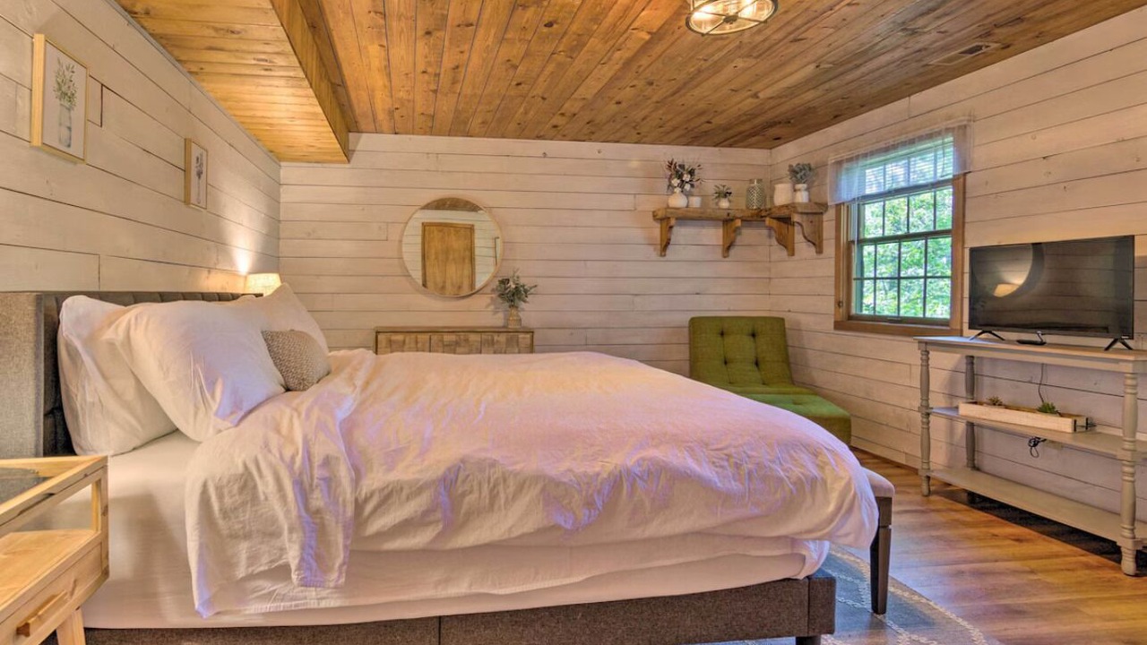 Photo of Bedroom in Pickens