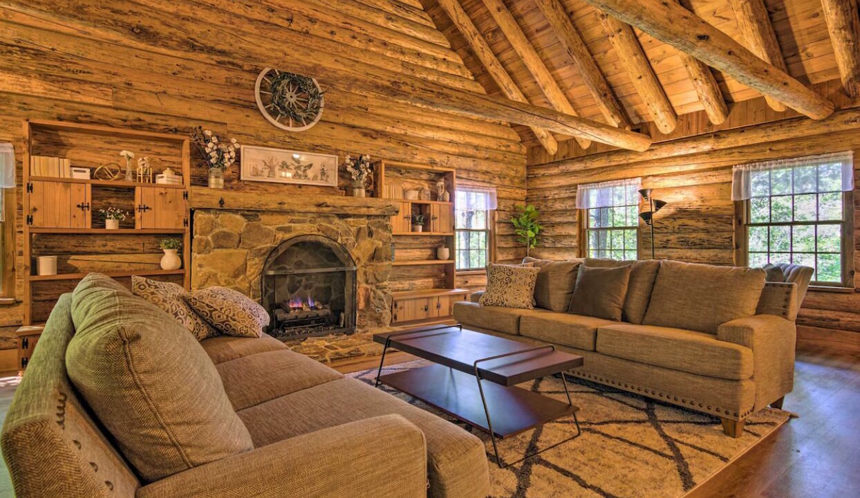 Photo of Livingroom in Pickens