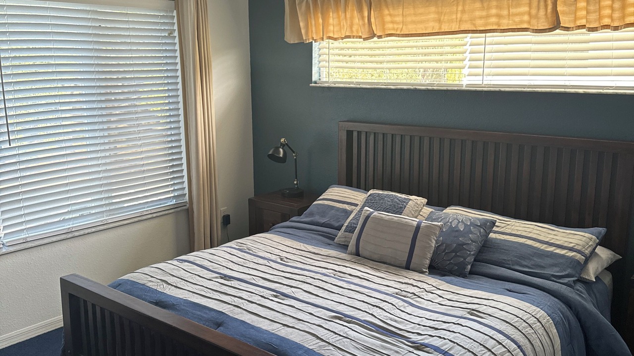 Photo of Bedroom in Sunset Lakes