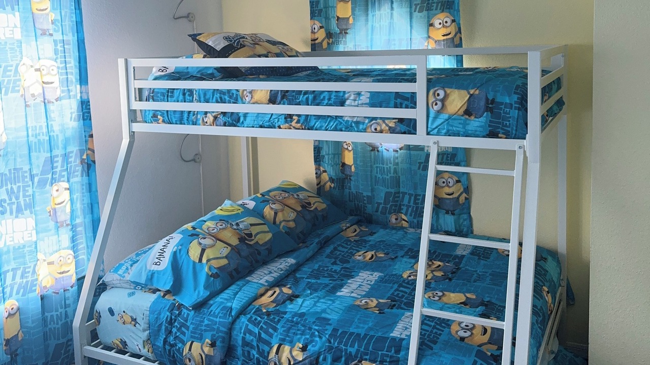Photo of Bedroom in Sunset Lakes