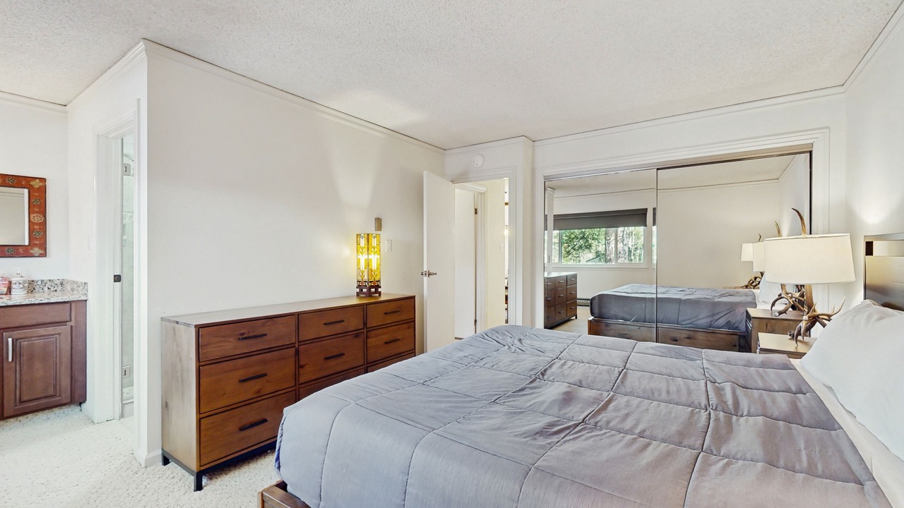 Photo of Bedroom in Tahoya Shores