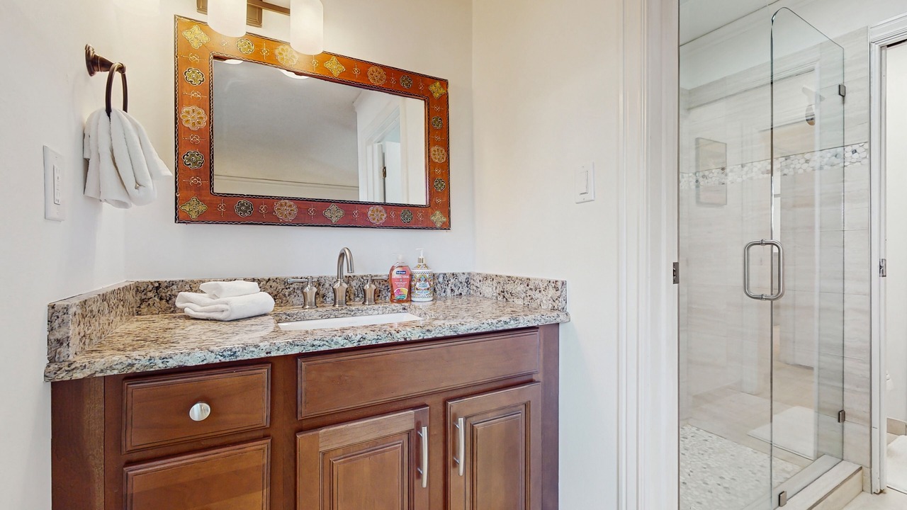 Photo of Bathroom in Tahoya Shores