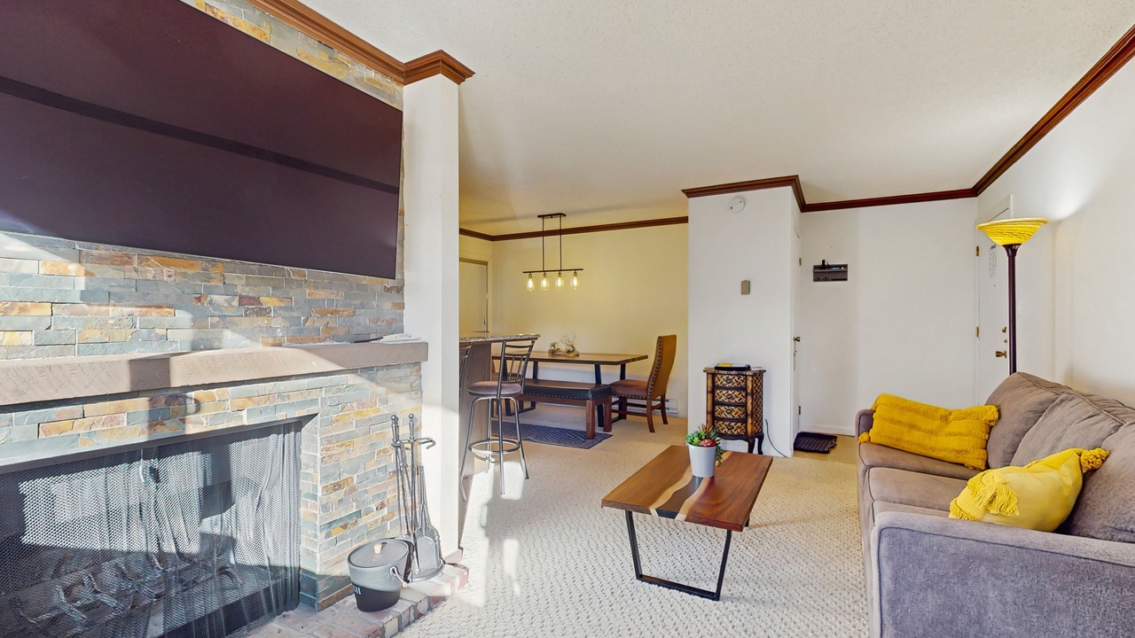 Photo of Livingroom in Tahoya Shores