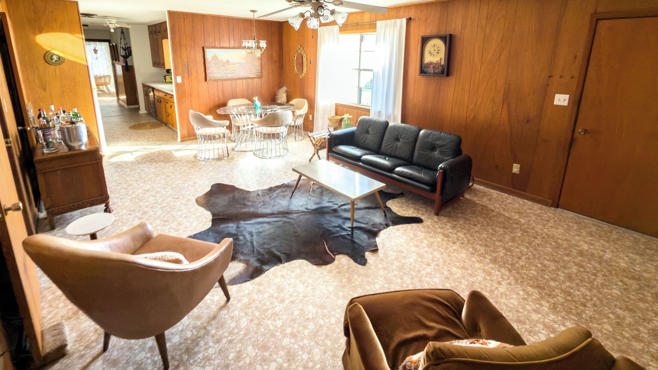 Photo of Livingroom in Hamilton