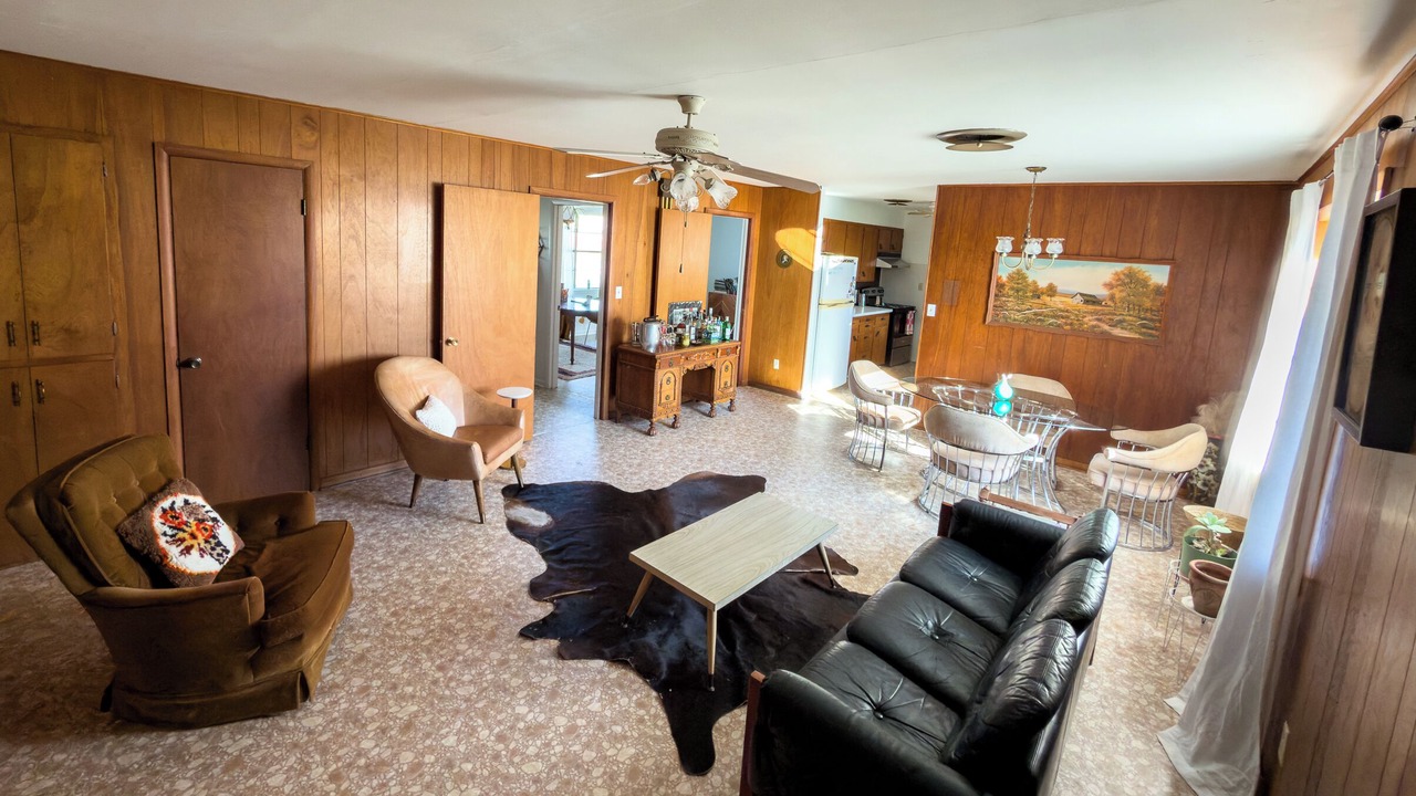 Photo of Livingroom in Hamilton