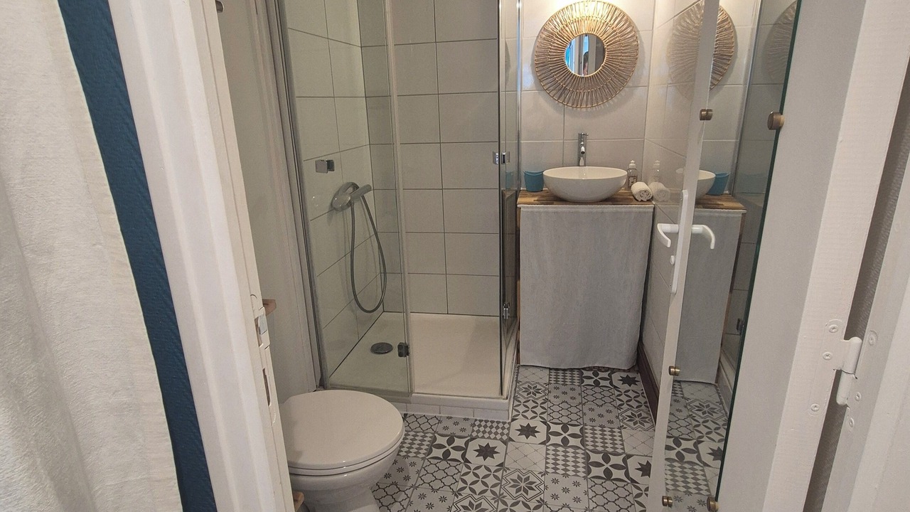 Photo of Bathroom in Saint-Lunaire