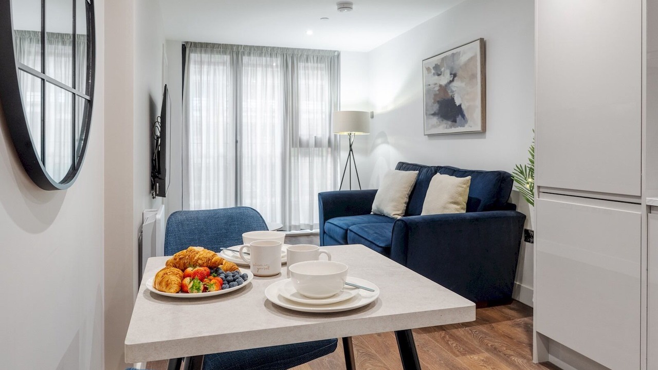 Photo of Others in Vauxhall