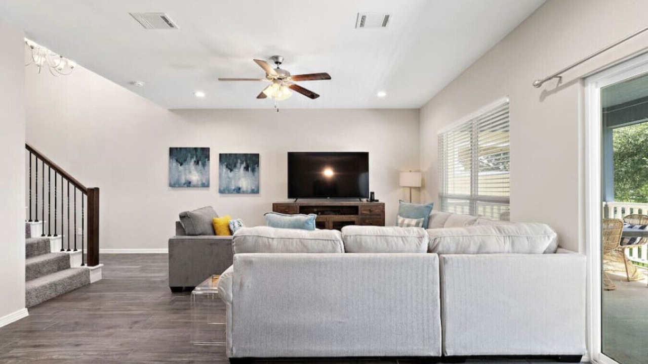 Photo of Bedroom in West Livingston