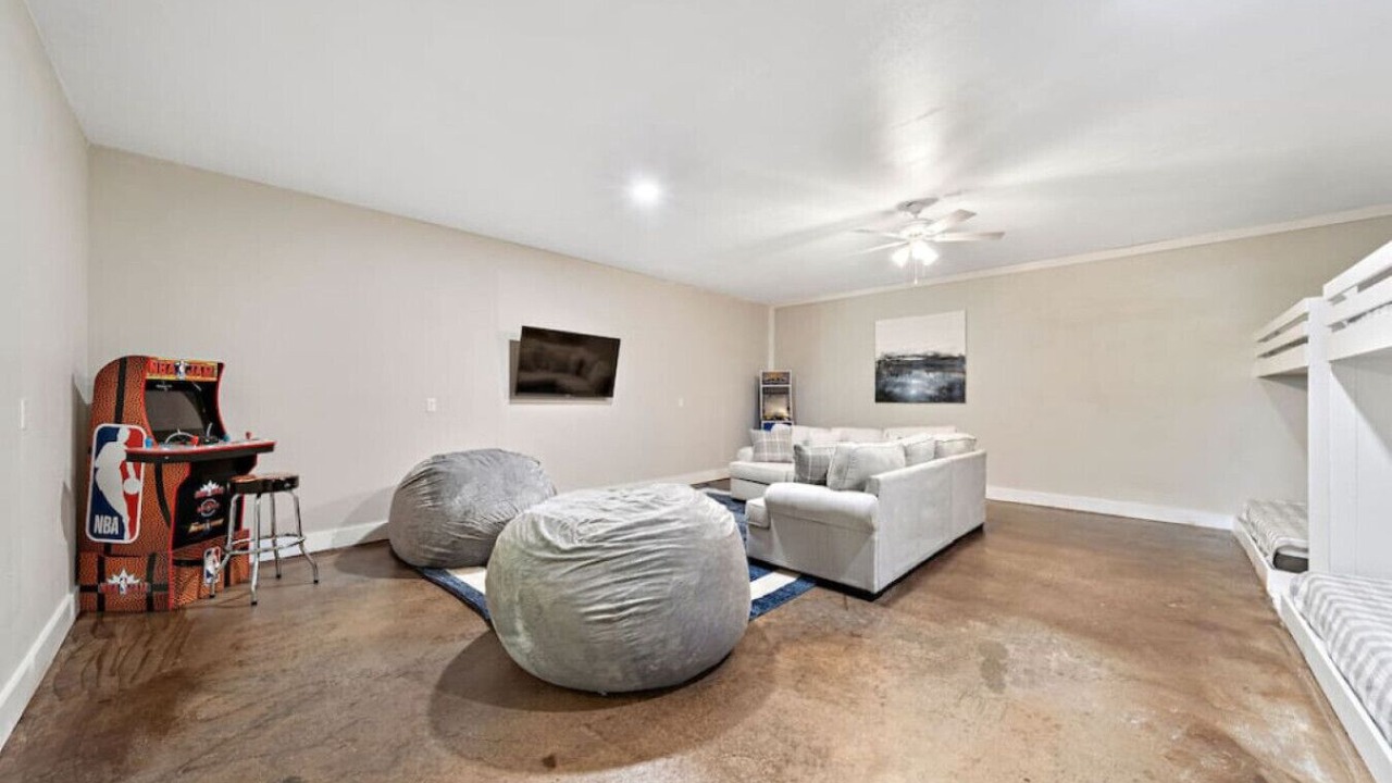 Photo of Bedroom in West Livingston