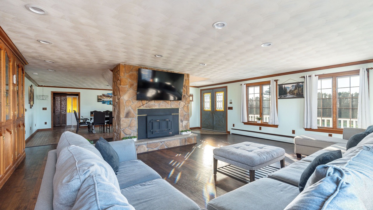 Photo of Livingroom in Town of Aurelius