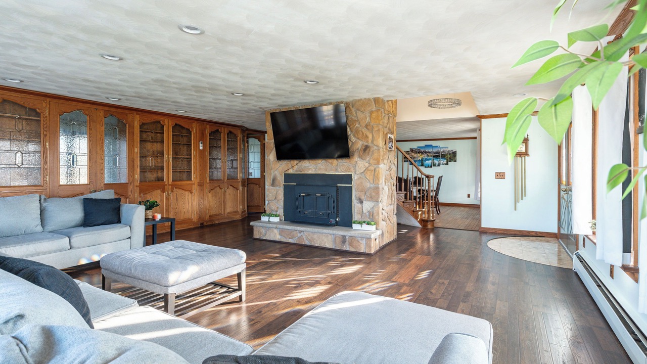 Photo of Livingroom in Town of Aurelius