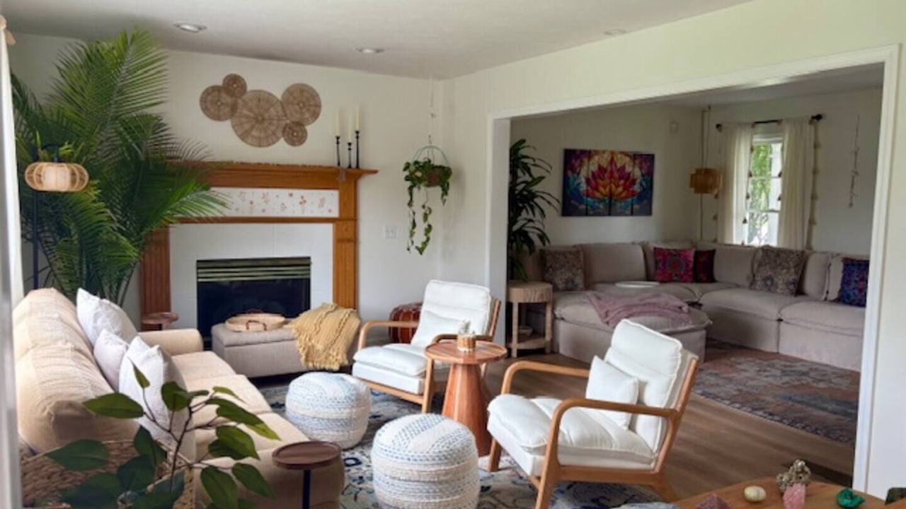 Photo of Livingroom in Victor