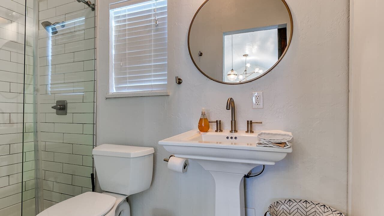 Photo of Bathroom in Central Oklahoma City