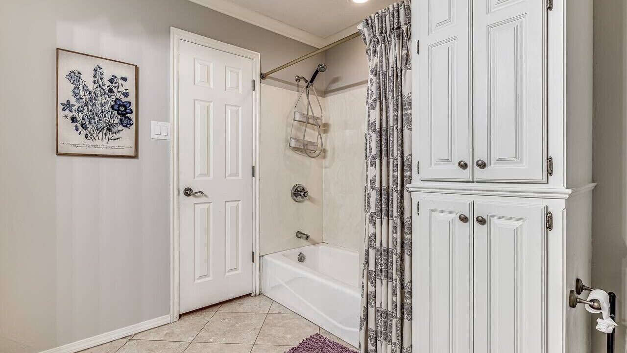 Photo of Bathroom in South Oklahoma City