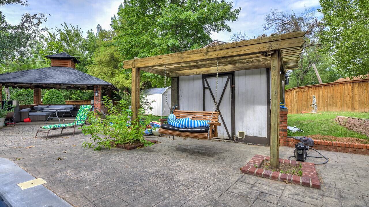 Photo of Patio Balcony in South Oklahoma City