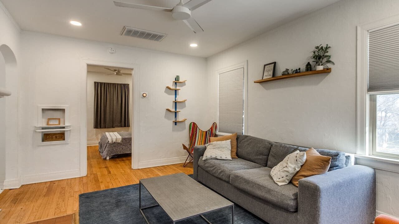 Photo of Livingroom in Central Oklahoma City
