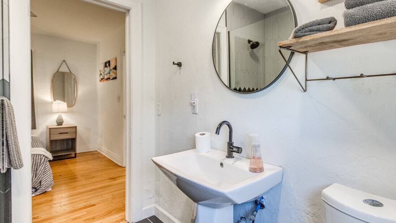 Photo of Bathroom in Central Oklahoma City