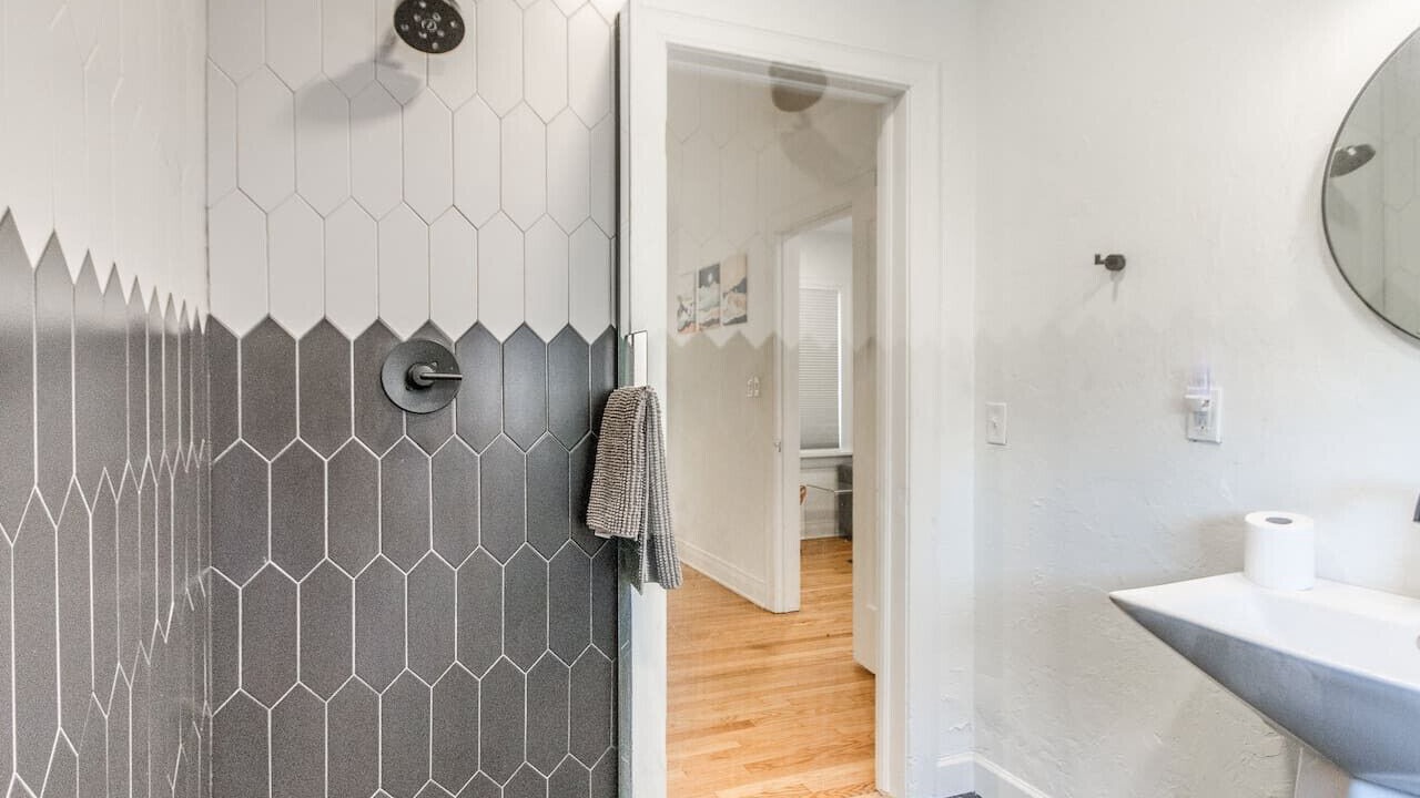Photo of Bathroom in Central Oklahoma City