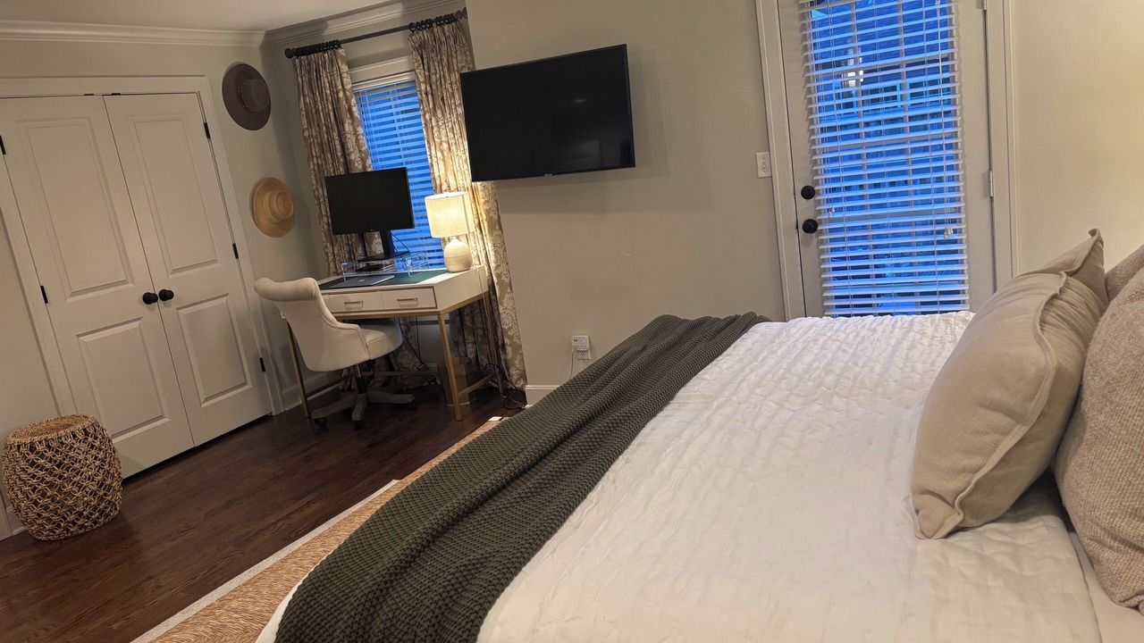 Photo of Bedroom in Fairway
