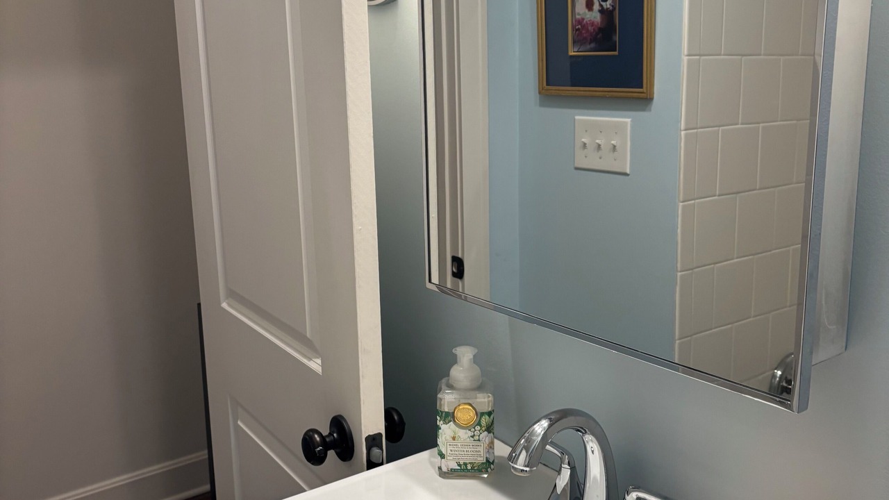 Photo of Bathroom in Fairway