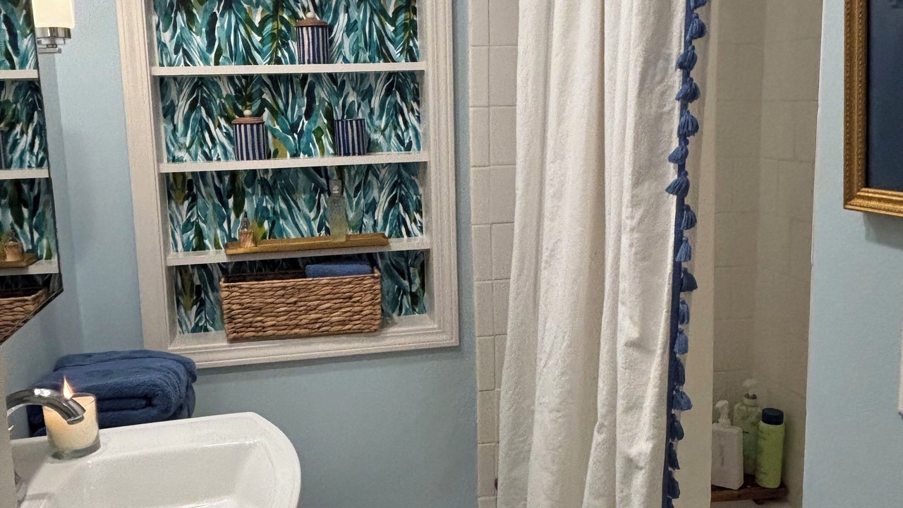 Photo of Bathroom in Fairway