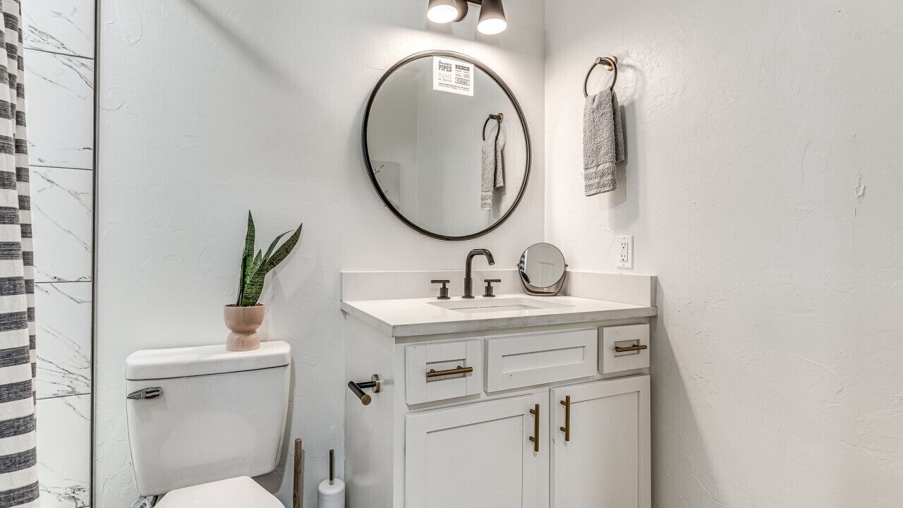 Photo of Bathroom in Midtown