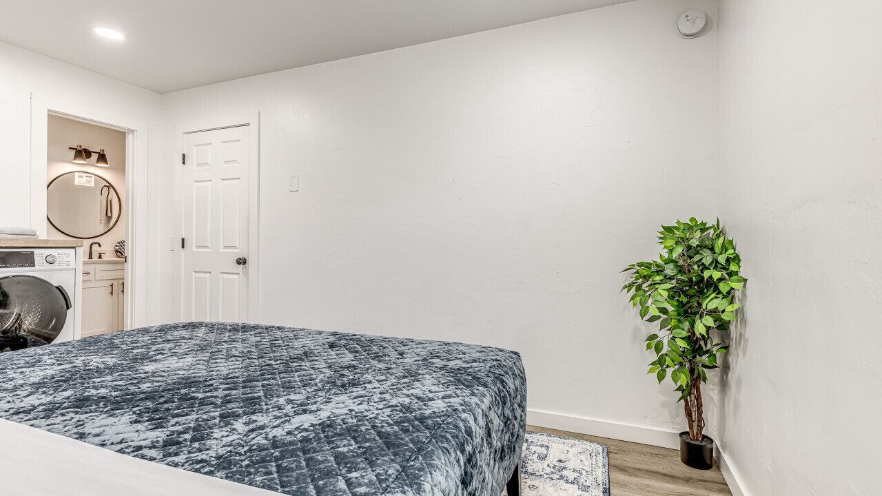 Photo of Bedroom in Midtown