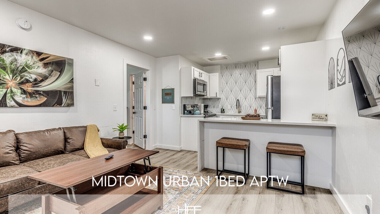 Photo of Livingroom in Midtown